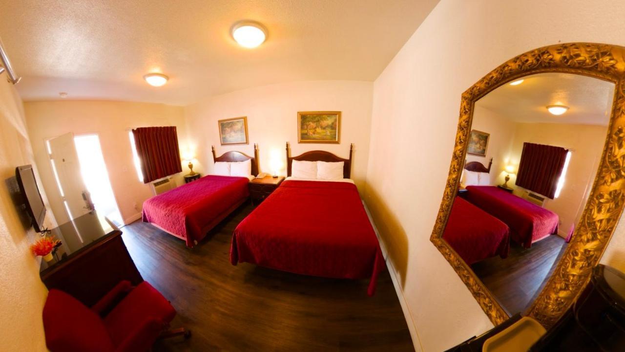 Queen Room Two Queen Beds
