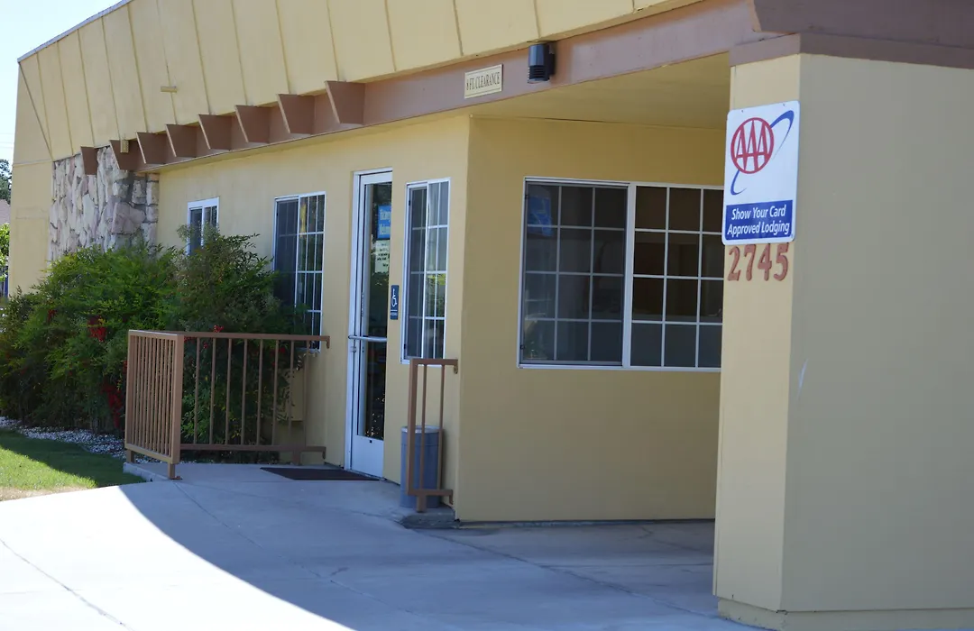 Budget Inn-1