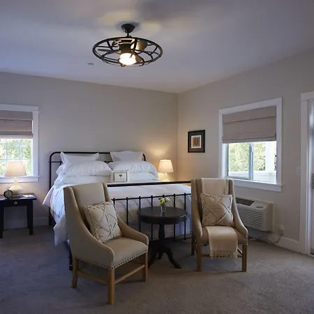 Summerwood Inn-3