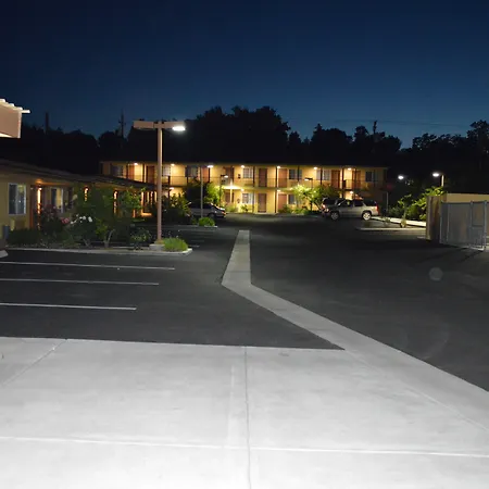 Budget Inn-3