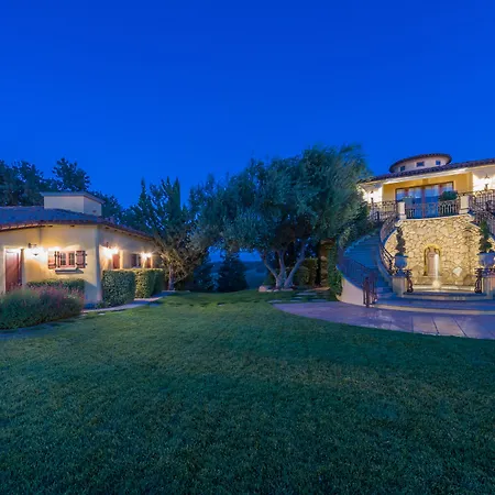 Calipaso Winery & Villa-2